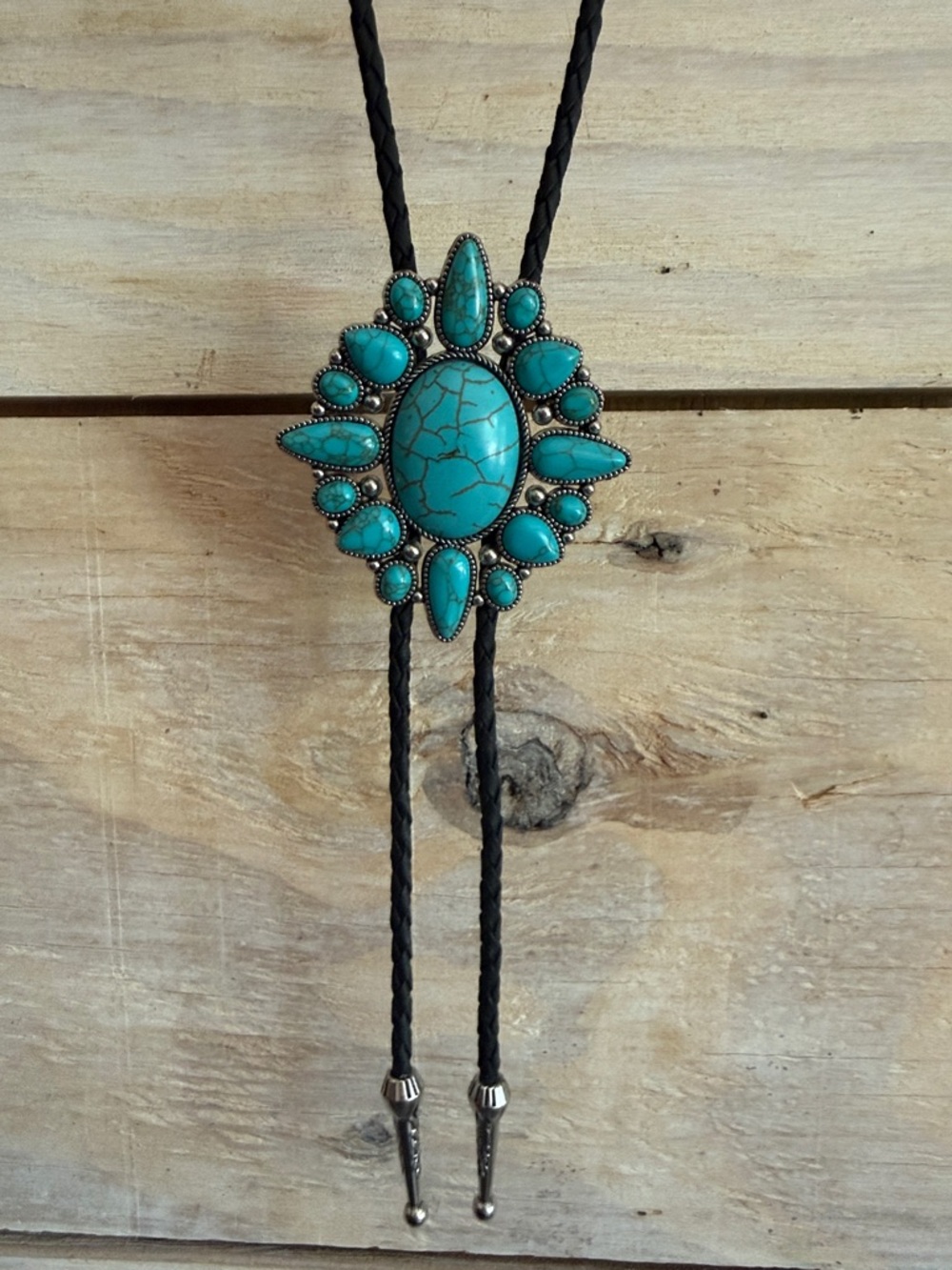 Turquoise Silver tone Western-Style Bolo Tie Necklace